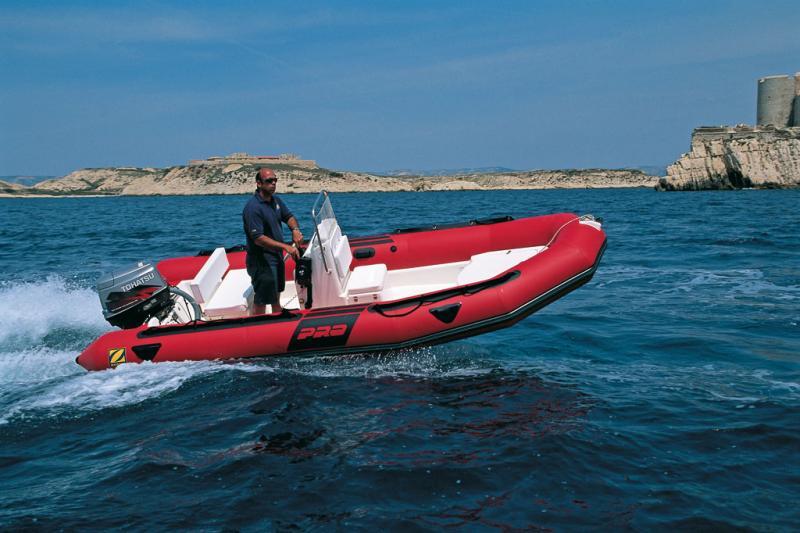 photo essai bateau pneumatique : PRO 12 Man Zodiac