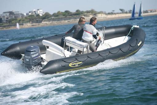 photo essai bateau pneumatique : Explorer 600 Open (Pack) Bombard