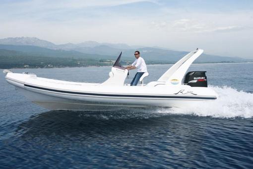 photo essai bateau pneumatique : X-cellence 670 Arimar