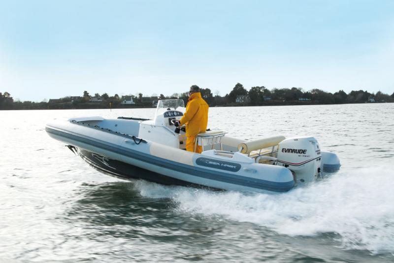 photo essai bateau pneumatique : 225 Sea Hawk