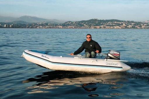 photo essai bateau pneumatique : Typhoon 335 Bombard