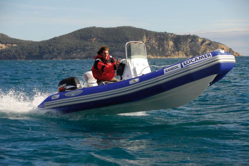 photo essai bateau pneumatique : Explorer SB 500 Bombard