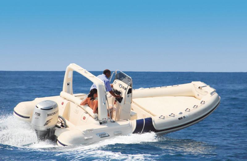 photo essai bateau pneumatique : Eighteen (18) Mar.co