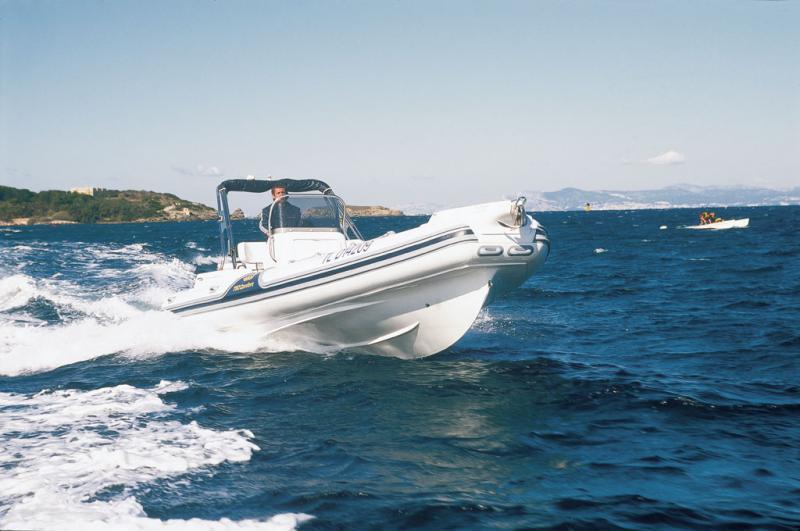 photo essai bateau pneumatique : 780 Confort FB MV Marine