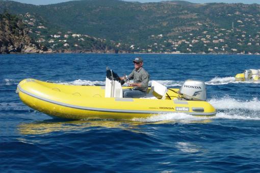 photo essai bateau pneumatique : Avantage 430 T Caribe