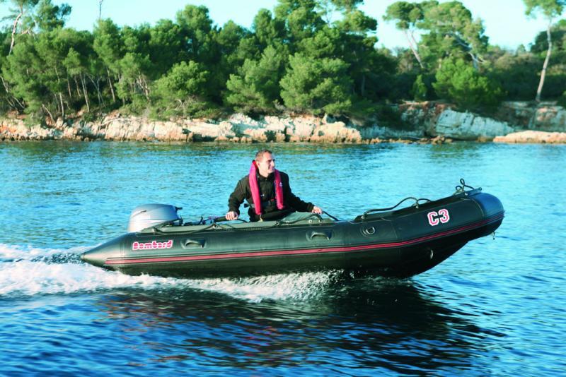 photo essai bateau pneumatique : Commando C3 Bombard