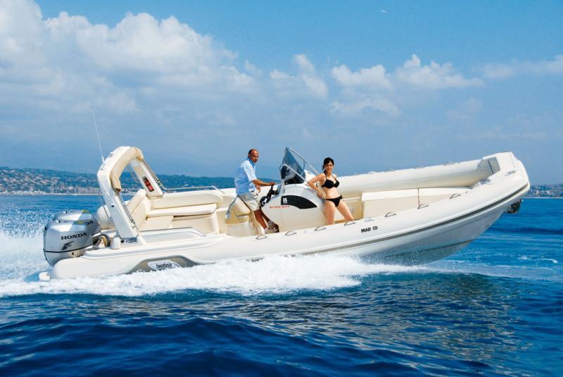 photo essai bateau pneumatique : Twentysix  (26) Mar.co