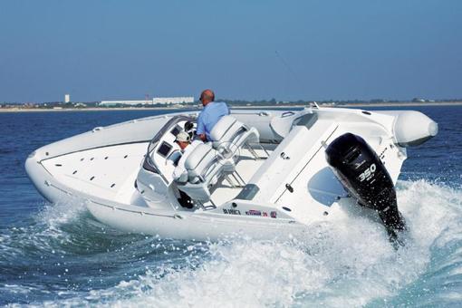 photo essai bateau pneumatique : R 29 HB MK II Revenger