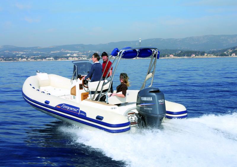 photo essai bateau pneumatique : Tempest 626 Ivory Capelli