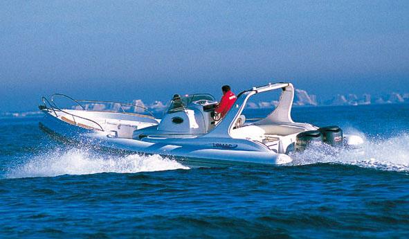 photo essai bateau pneumatique : 1000 IN Lomac