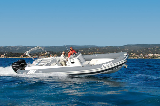 photo essai bateau pneumatique : Flash 950 Alson