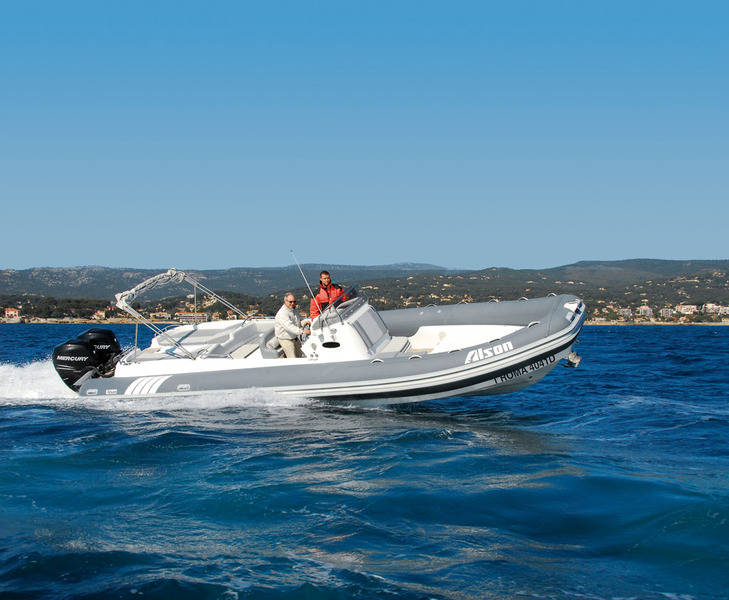 photo essai bateau pneumatique : Flash 950 Alson