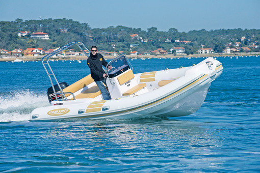 photo essai bateau pneumatique : 590 GS Nautica Led