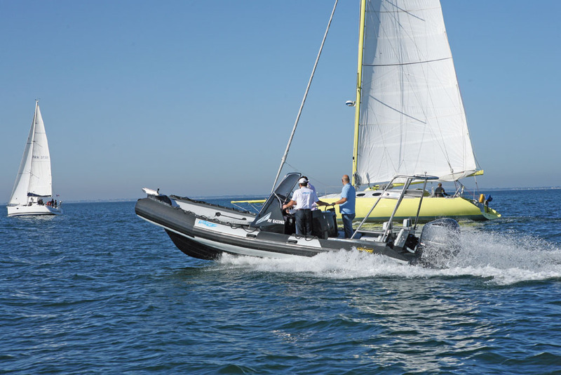 photo essai bateau pneumatique : 765 XL Silverline Sillinger