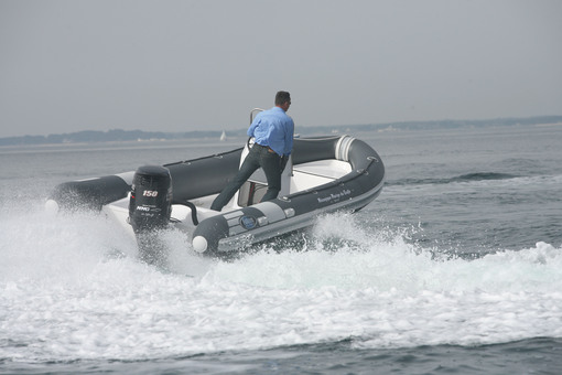 photo essai bateau pneumatique : 650 SR Falcon