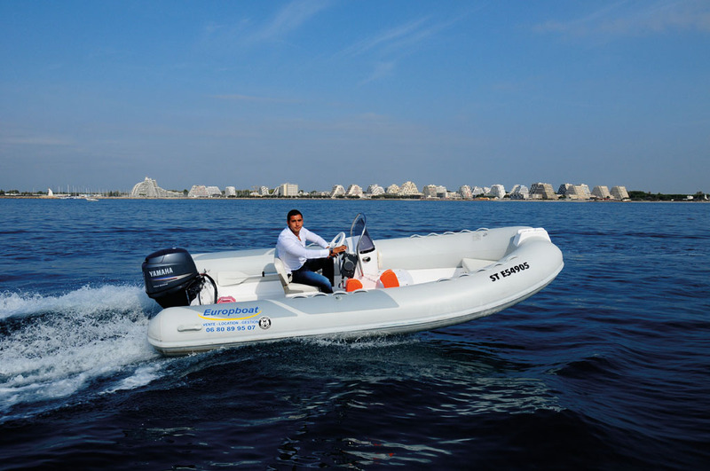 photo essai bateau pneumatique : Captain 480 B Silver Marine