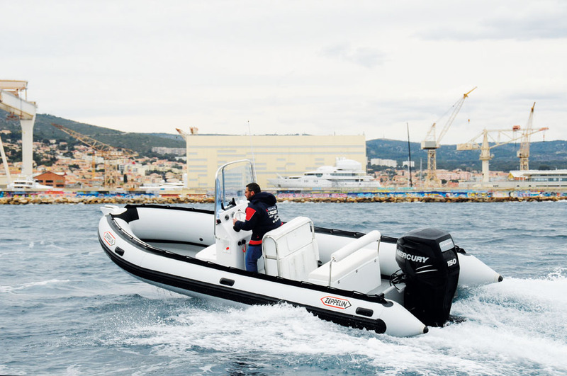 photo essai bateau pneumatique :  21 VPro Commander Zeppelin