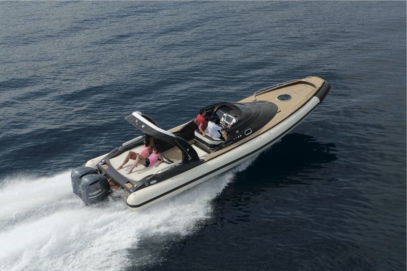 photo essai bateau pneumatique : Prince 35 Sport Cabin Nuova Jolly