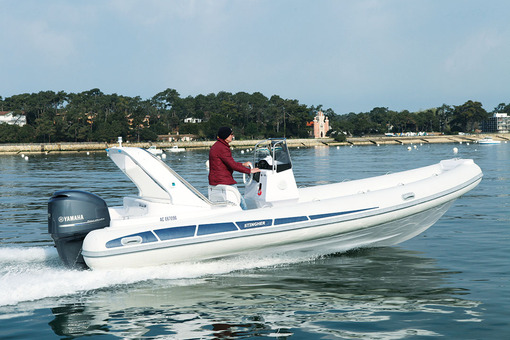 photo essai bateau pneumatique : 686 XS Stingher