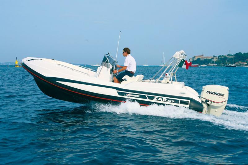 photo essai bateau pneumatique : 57 Welldeck Zar