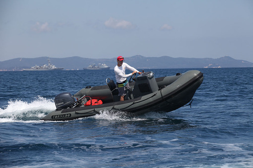 photo essai bateau pneumatique : 5.4 MP Tornado