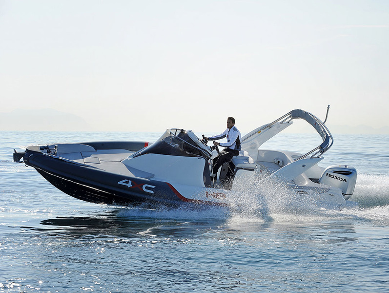 photo essai bateau pneumatique : H8 4XC