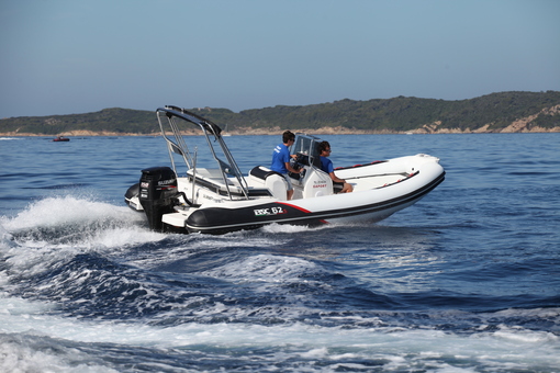 photo essai bateau pneumatique : 62 Sport BSC