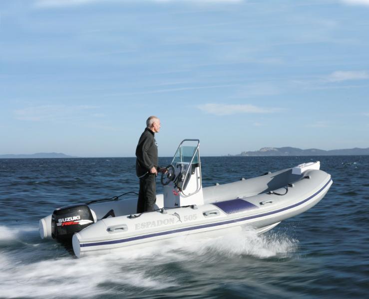 photo essai bateau pneumatique : 505 Espadon