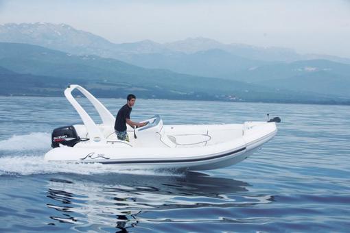 photo essai bateau pneumatique : X-Cellence 520 Arimar