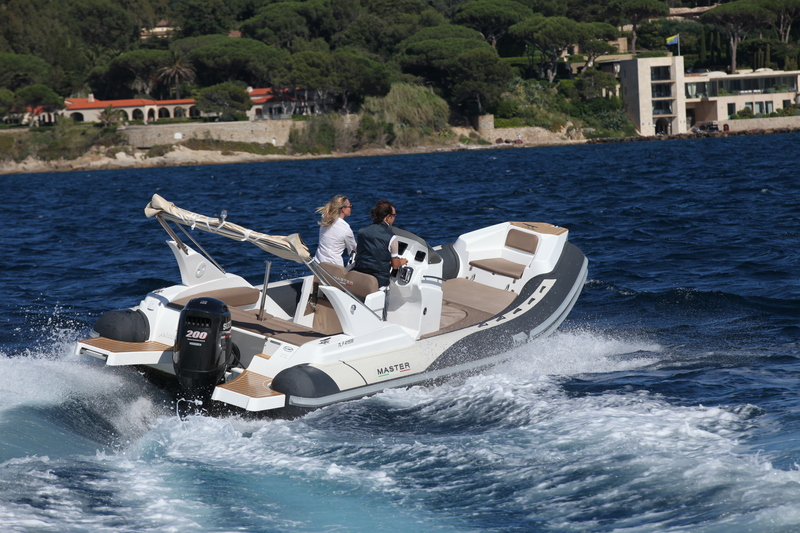 photo essai bateau pneumatique : 699 Sun Master