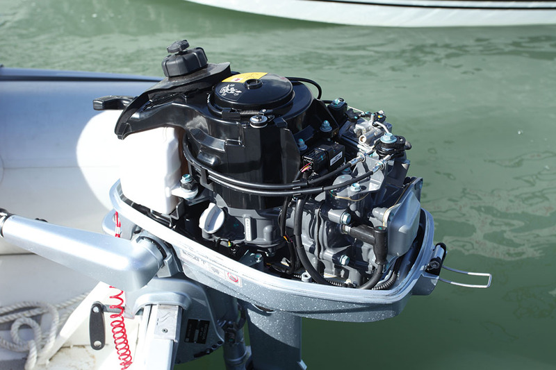 photo essai bateau pneumatique : Essai: HONDA BF 6