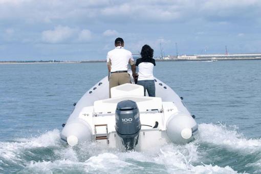 photo essai bateau pneumatique : Tempest 570 Open Capelli