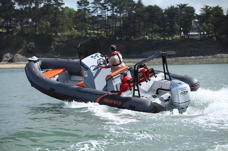 photo essai bateau pneumatique : Patrol 700 Highfield