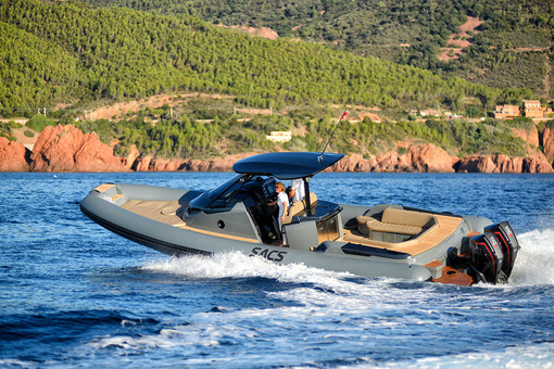 photo essai bateau pneumatique : Strider 11 Limousine Sacs