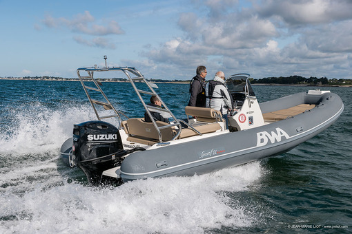 photo essai bateau pneumatique : Sport 22 GTO BWA