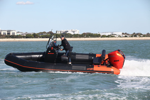 photo essai bateau pneumatique : 6,20 XL Centaure