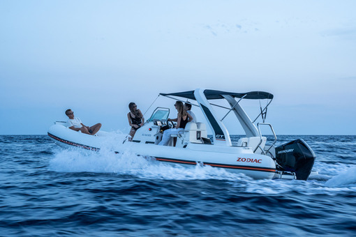 photo essai bateau pneumatique : Medline 7.5 GT Zodiac