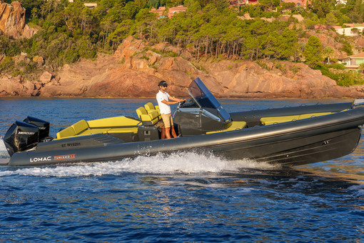 photo essai bateau pneumatique : Turismo 9,5 Lomac