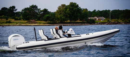 photo essai bateau pneumatique : XR7 CITO