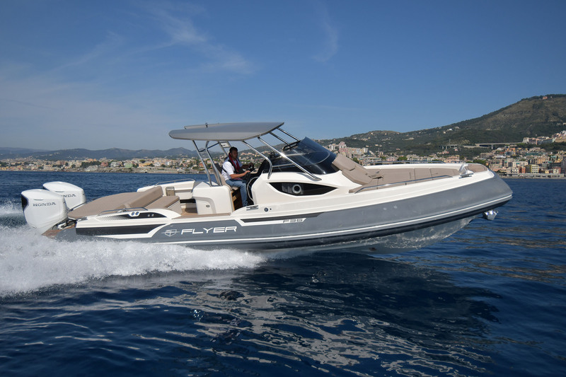 photo essai bateau pneumatique : F36 Flyer BWA