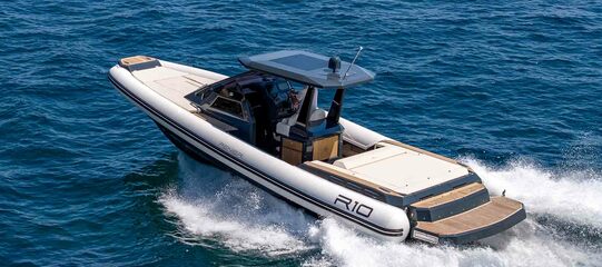 photo essai bateau pneumatique : R10 EFB Cabin Renier