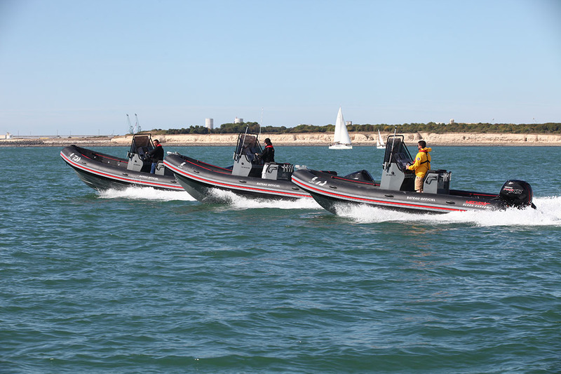 La flottille des trois Black Carbon dans le Pertuis, à la sortie du Port des Minimes. Comme un air de famille !