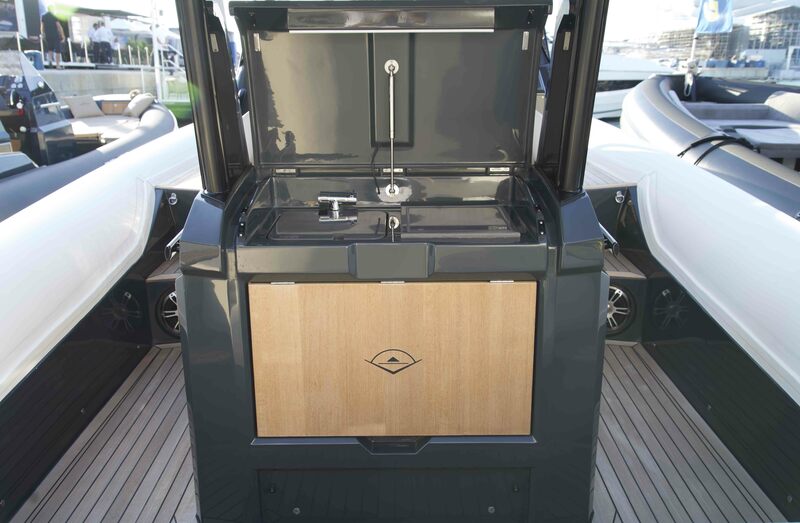 Une cuisine oui, mais avec le style en plus ! En Italie la restauration n’est jamais prise à la légère, même pour de courts séjours à bord.