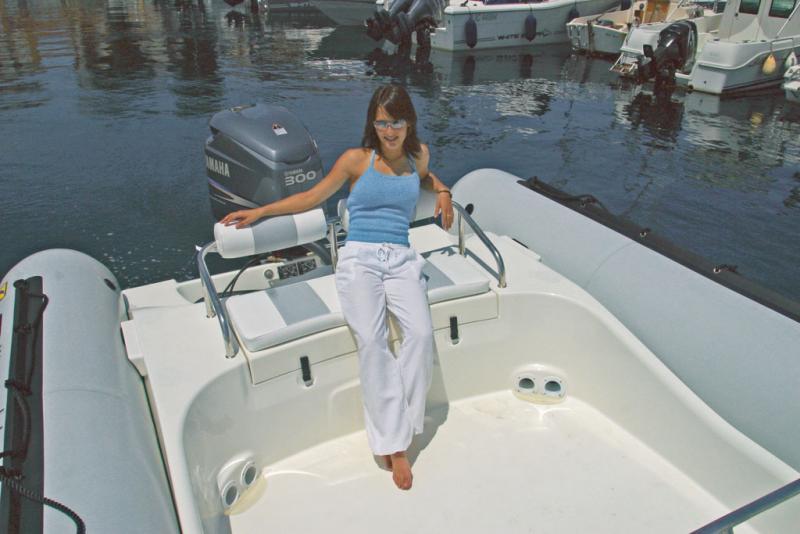 Laurie a pu apprécier le confort de cette banquette arrière, même en navigation à plus de 40 nds !
