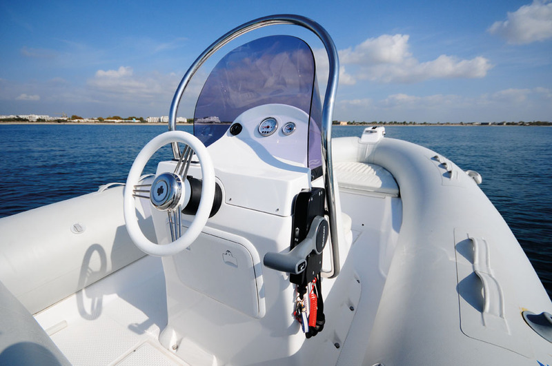 photo Silver Marine Phoenix 570