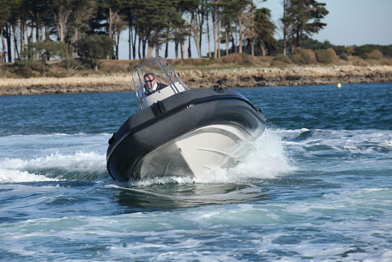 photo Pro Marine Manta 680