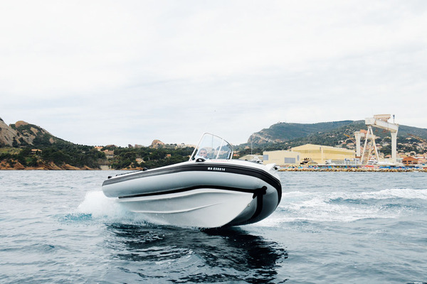 Thumb_zeppelin_640-nav-22
