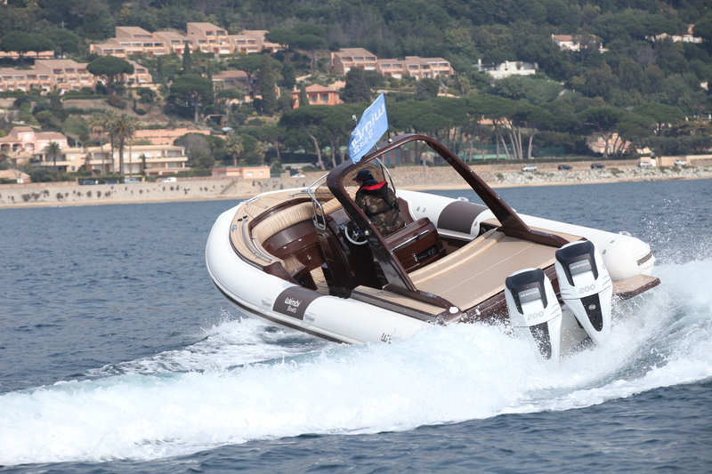 photo Wimbi Boats W9