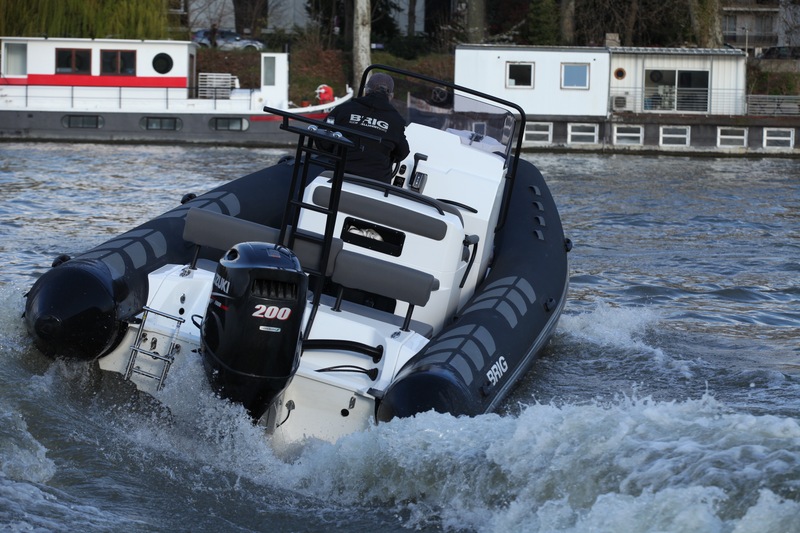 photo Brig Navigator 700 NU