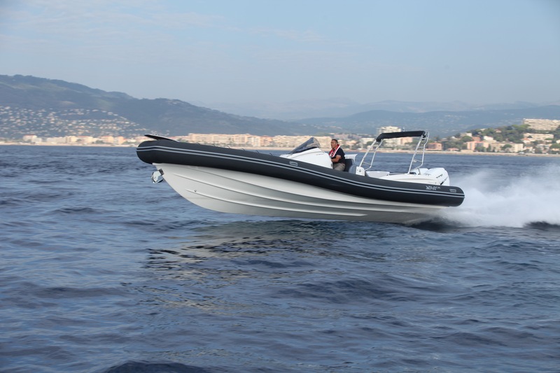 photo Black Fin Elegance 10 Twin